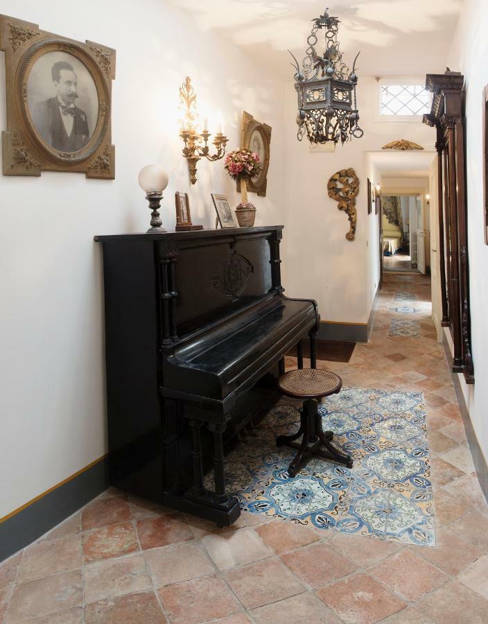 Appartamento Il Teatro Di Nerone Napoli Esterno foto